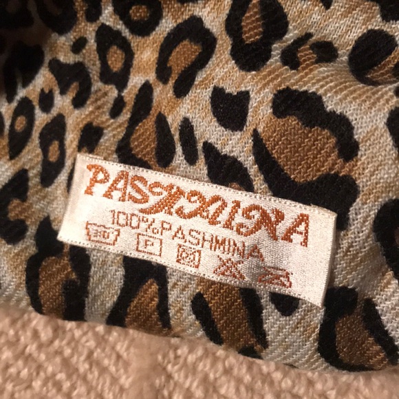 2-Pack‼️💕Pashmina Scarves - Picture 5 of 8